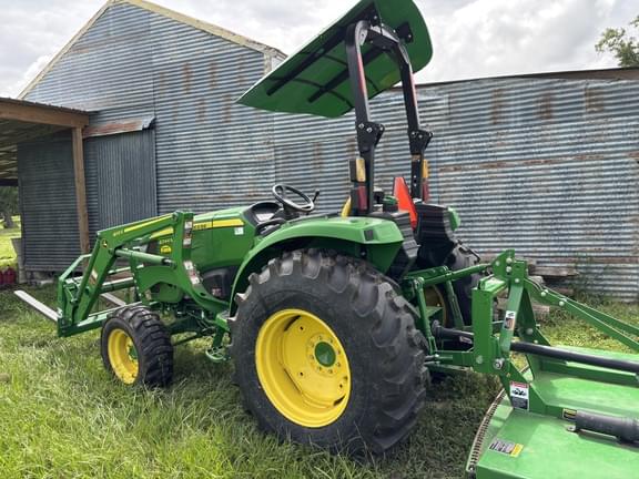 Image of John Deere 4044M equipment image 4