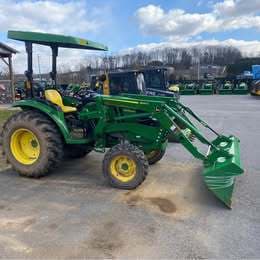 Image of John Deere 4044M equipment image 2