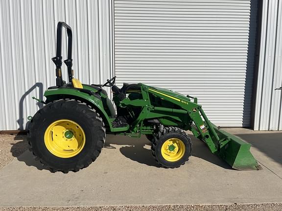 Image of John Deere 4044M equipment image 4