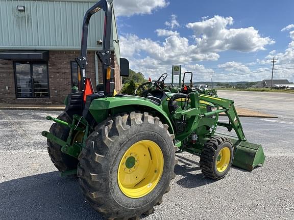 Image of John Deere 4044M equipment image 3