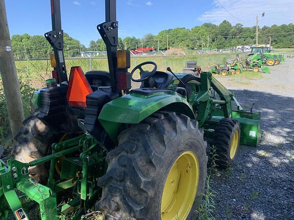Image of John Deere 4044M equipment image 4