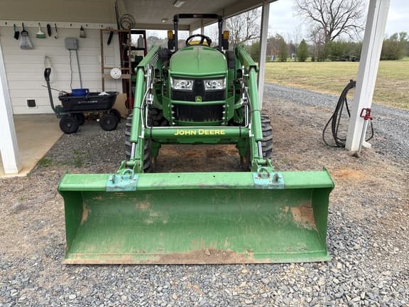 Image of John Deere 4044M equipment image 3