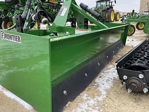 Main image John Deere 4044M 28