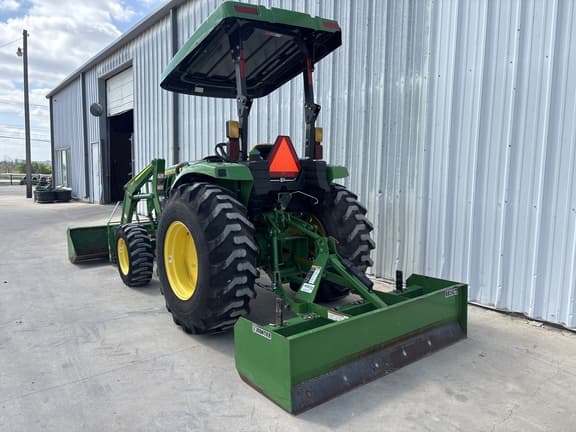 Image of John Deere 4044M equipment image 2