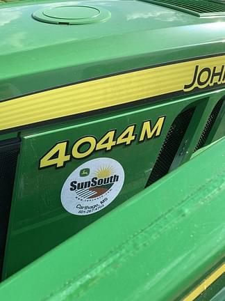 Image of John Deere 4044M equipment image 2