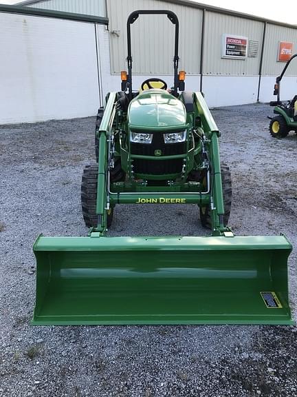 Image of John Deere 4044M equipment image 3