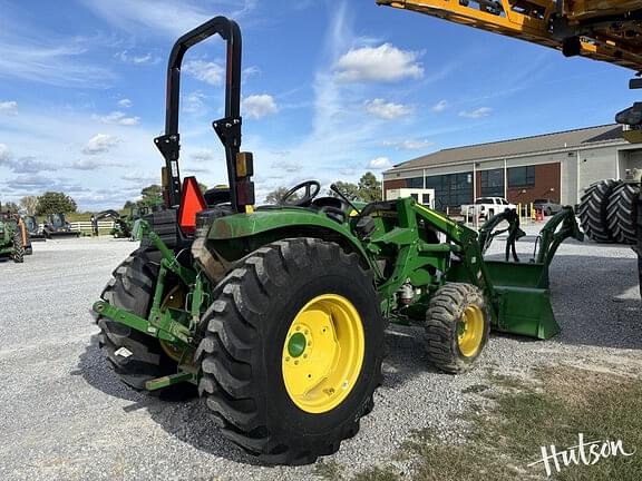 Image of John Deere 4044M equipment image 4