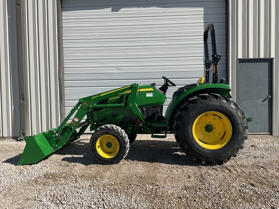 2022 John Deere 4044M Equipment Image0