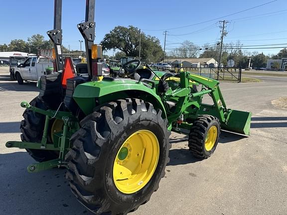 Image of John Deere 4044M equipment image 3