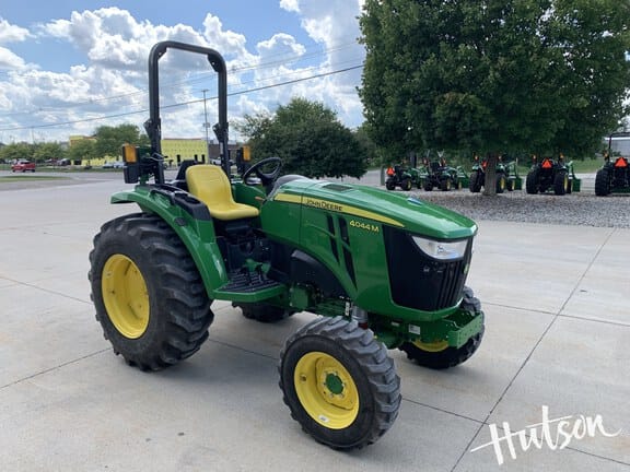 2022 John Deere 4044M Equipment Image0