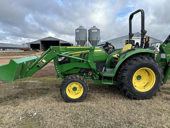 Image of John Deere 4044M equipment image 1