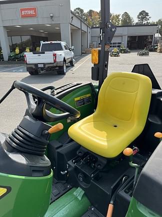 Image of John Deere 4044M equipment image 4