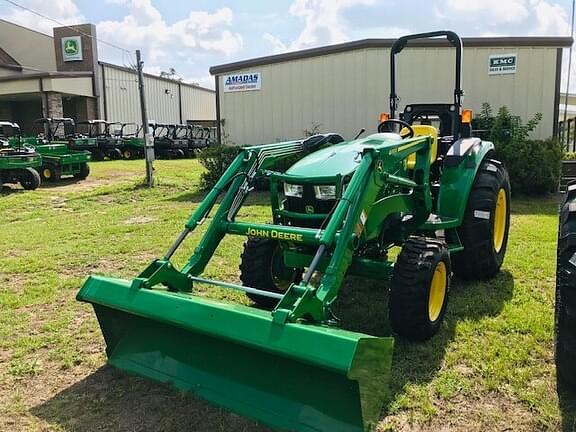 Image of John Deere 4044M equipment image 3