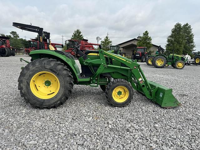 Image of John Deere 4044M equipment image 3