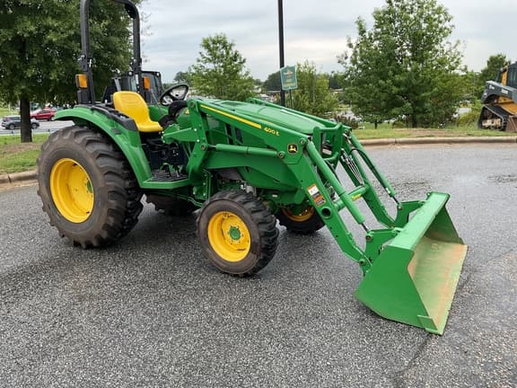 Image of John Deere 4044M equipment image 4