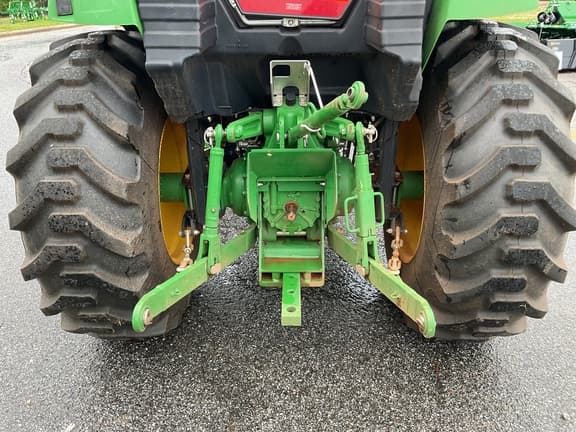 Image of John Deere 4044M equipment image 3