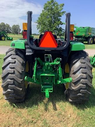 Image of John Deere 4044M equipment image 3