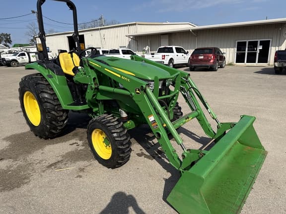Image of John Deere 4044M equipment image 3