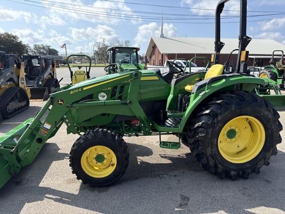 2022 John Deere 4044M Equipment Image0