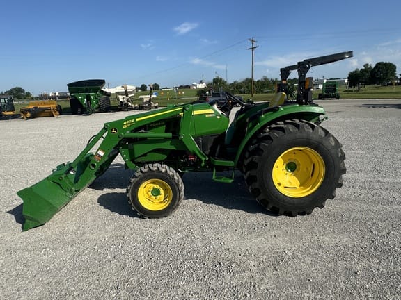Main image John Deere 4044M