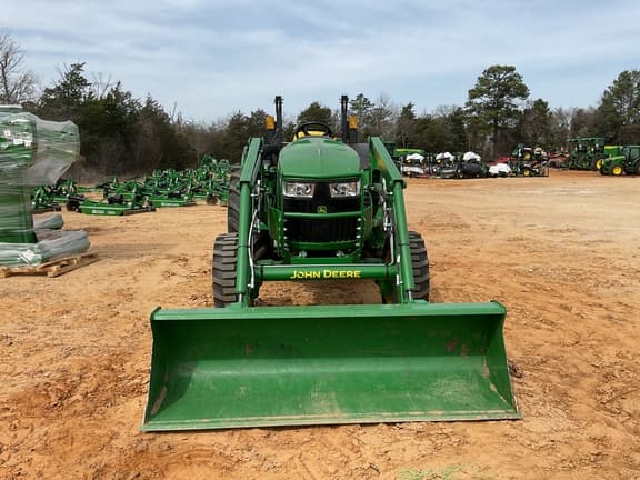 Image of John Deere 4044M equipment image 3