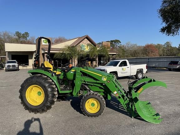 Image of John Deere 4044R equipment image 3