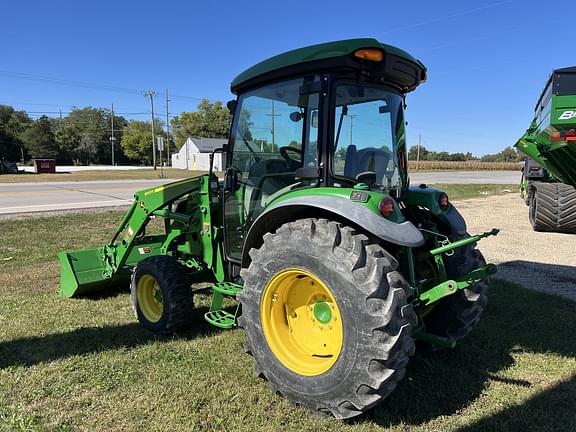 Image of John Deere 4044R equipment image 3