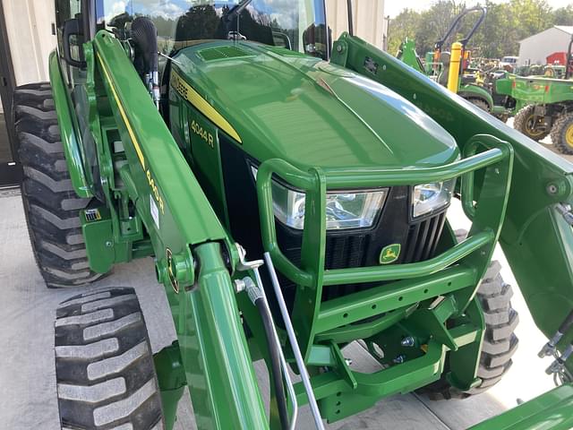 Image of John Deere 4044R equipment image 2