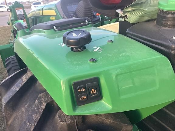 Image of John Deere 4044R equipment image 1