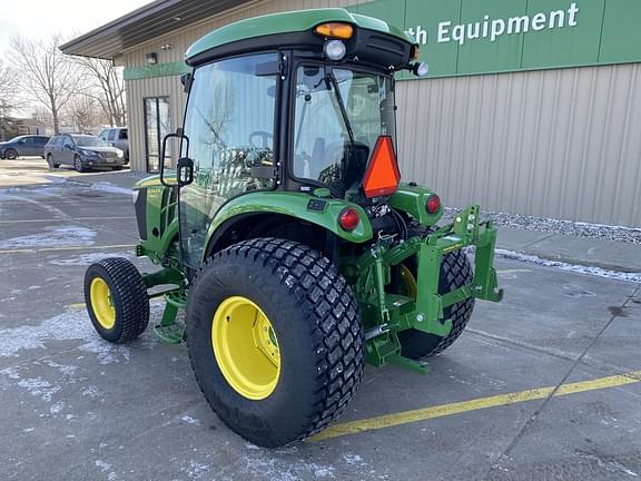 Image of John Deere 4044R equipment image 1