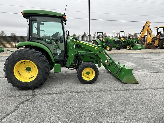 Image of John Deere 4044R equipment image 4