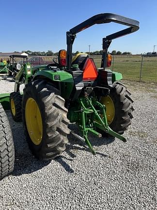 Image of John Deere 4044R equipment image 4