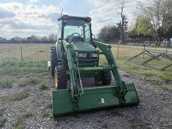 Image of John Deere 4044R equipment image 2