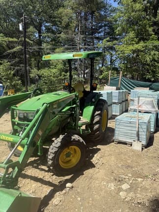 Main image John Deere 4044R