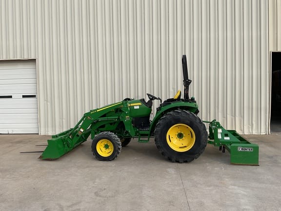 2022 John Deere 4044R Equipment Image0