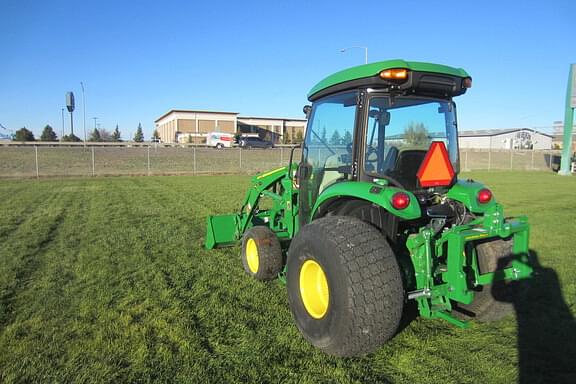 Image of John Deere 4044R equipment image 3