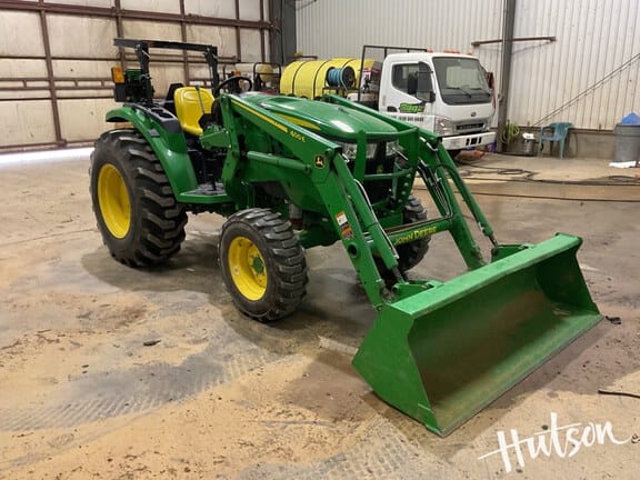 2022 John Deere 4052M Equipment Image0