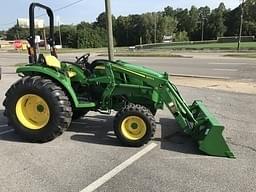 Main image John Deere 4052M 3