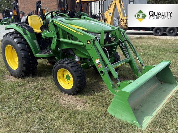 Main image John Deere 4052M