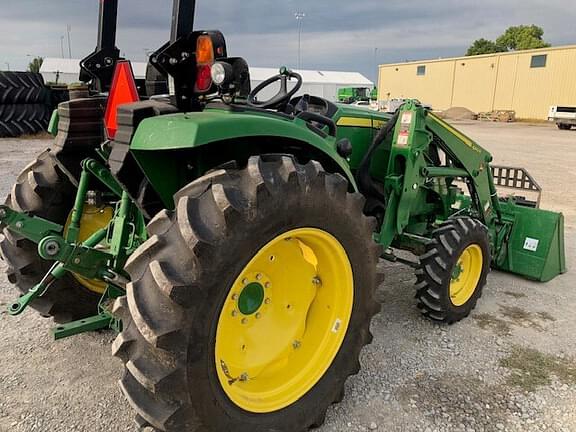 Image of John Deere 4052M equipment image 1