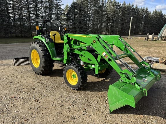 Image of John Deere 4052M Primary image