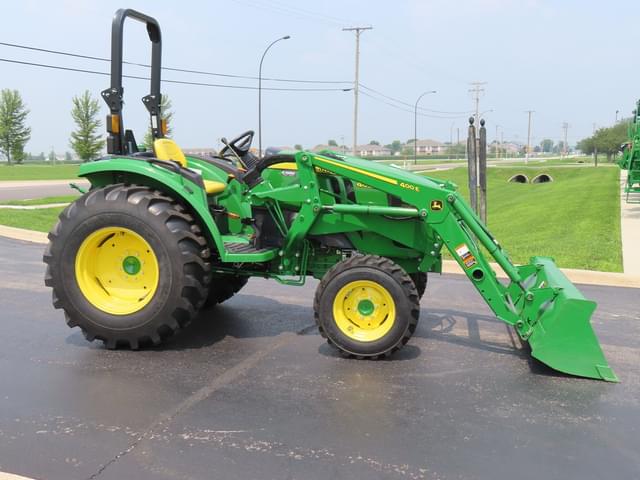 Image of John Deere 4052M equipment image 4