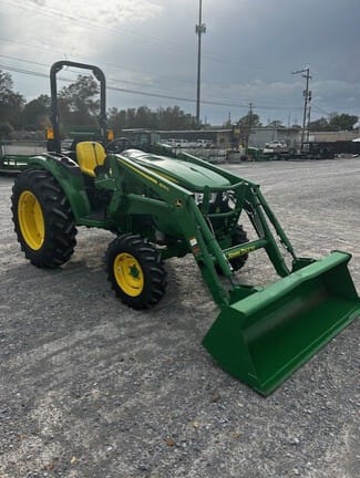 Main image John Deere 4052M