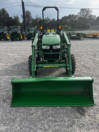 Image of John Deere 4052M equipment image 2