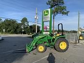 Thumbnail image John Deere 4052M 3