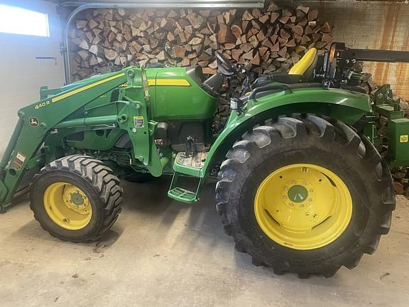 Image of John Deere 4052M equipment image 1