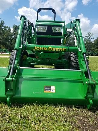 Image of John Deere 4052M equipment image 2