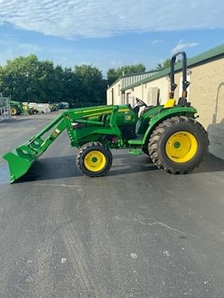 Image of John Deere 4052M equipment image 2