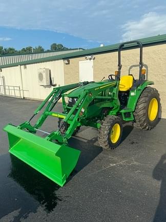 Image of John Deere 4052M equipment image 3