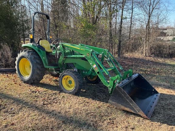 Image of John Deere 4052M equipment image 1